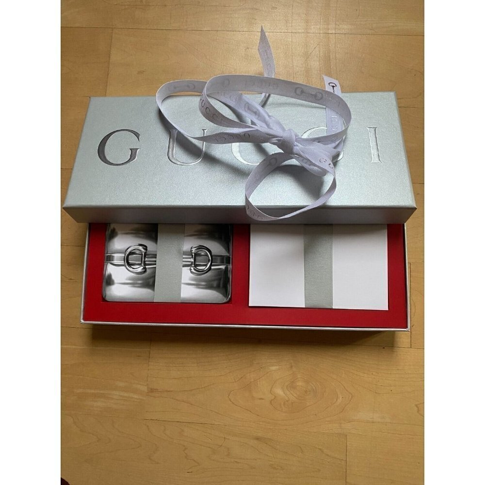 GUCCI "Happy Holidays" Gift Card Set Box storage includes 10 postcard/envelopes